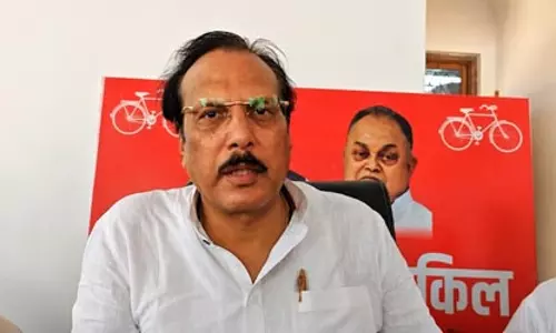 केंद्र सरकार शिक्षा व्यवस्था के खिलाफ, पढ़ाई के बजाय गिरा रही शैक्षिक संस्थान : राजीव राय केंद्र सरकार शिक्षा व्यवस्था के खिलाफ, पढ़ाई के बजाय गिरा रही शैक्षिक संस्थान : राजीव राय