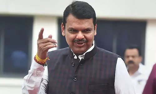 फडणवीस के जन्मदिन पर सेवा सप्ताह, भक्तों को बांटा महाप्रसाद फडणवीस के जन्मदिन पर सेवा सप्ताह, भक्तों को बांटा महाप्रसाद
