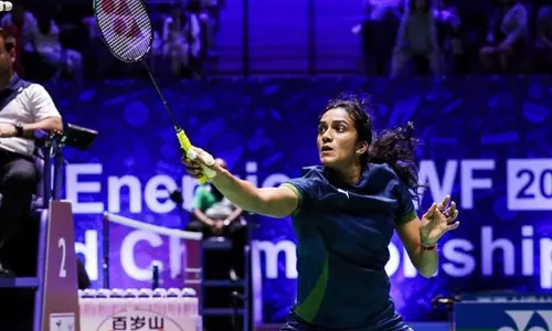 ओकुहारा के हटने के बाद पीवी सिंधु Japan ओपन के सेमीफाइनल में पहुंचीं ओकुहारा के हटने के बाद पीवी सिंधु Japan ओपन के सेमीफाइनल में पहुंचीं