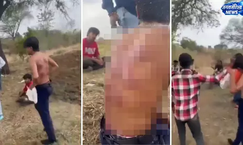 युवक से मारपीट का वीडियो वायरल, तीन आरोपी गिरफ्तार युवक से मारपीट का वीडियो वायरल, तीन आरोपी गिरफ्तार