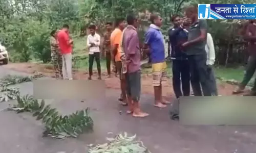 बड़े भाई की मौत की सूचना के बीच भाई-बहू की मौत, एक घर से निकली तीन अर्थियां बड़े भाई की मौत की सूचना के बीच भाई-बहू की मौत, एक घर से निकली तीन अर्थियां