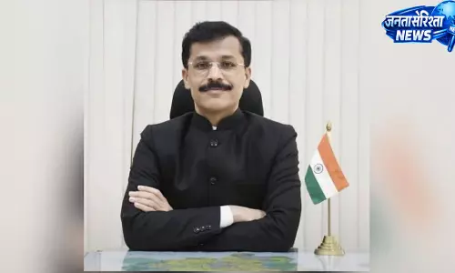 महाराष्ट्र FDA का एक्शन: पारसी डेयरी फार्म का लाइसेंस सस्पेंड महाराष्ट्र FDA का एक्शन: पारसी डेयरी फार्म का लाइसेंस सस्पेंड