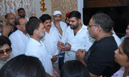 राहुल गांधी देहरादून पहुंचे, कांग्रेस कार्यकर्ता अमर सिंह मेहता के निधन पर परिवार को दी सांत्वना