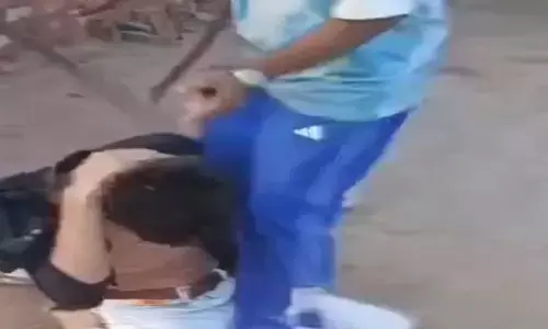 Titavi में युवक से मारपीट मामला, पुलिस ने दो आरोपियों को पकड़ा Titavi में युवक से मारपीट मामला, पुलिस ने दो आरोपियों को पकड़ा