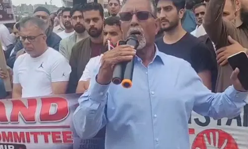 ब्रैडफोर्ड में पाकिस्तान के खिलाफ प्रदर्शन, PoJK मुद्दे पर उठी आवाज ब्रैडफोर्ड में पाकिस्तान के खिलाफ प्रदर्शन, PoJK मुद्दे पर उठी आवाज