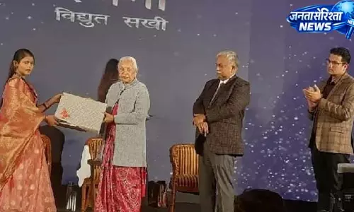 गरीबी से सफलता तक का सफर, राज्यपाल ने किया सम्मान गरीबी से सफलता तक का सफर, राज्यपाल ने किया सम्मान