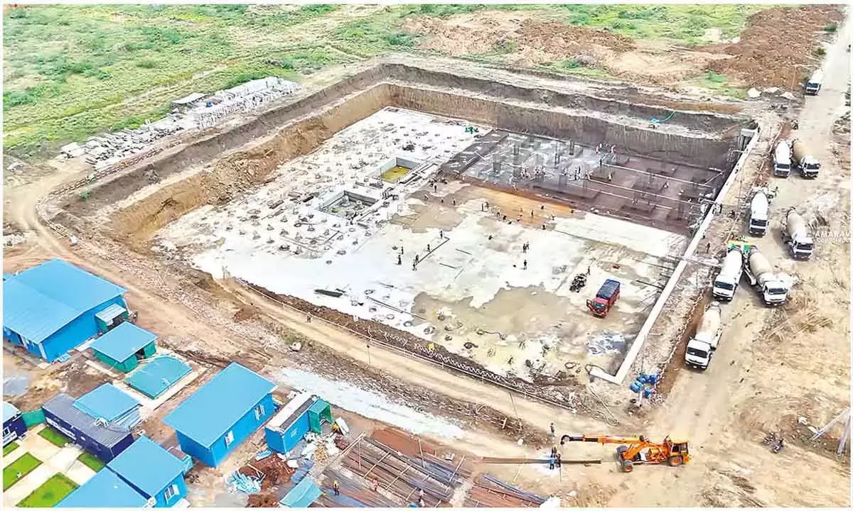 CRDA ने होटलों और स्कूलों के लिए प्रति एकड़ 8.20 करोड़ रुपये की रिकॉर्ड दर तय की CRDA ने होटलों और स्कूलों के लिए प्रति एकड़ 8.20 करोड़ रुपये की रिकॉर्ड दर तय की