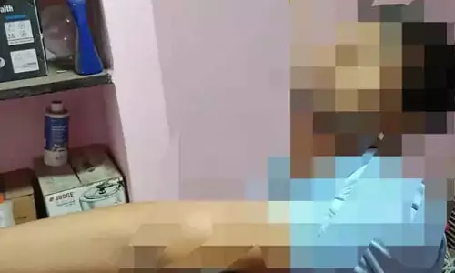 सप्लीमेंट्री परीक्षा देकर लौटे 12वीं के छात्र ने लगाई फांसी, स्टोर रूम में मिला शव सप्लीमेंट्री परीक्षा देकर लौटे 12वीं के छात्र ने लगाई फांसी, स्टोर रूम में मिला शव