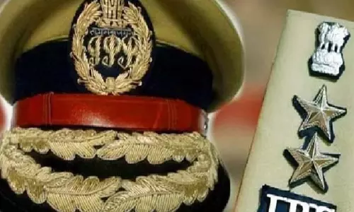 UP में 5 IPS अधिकारियों का तबादला, सुरक्षा व्यवस्था को लेकर बड़ा कदम UP में 5 IPS अधिकारियों का तबादला, सुरक्षा व्यवस्था को लेकर बड़ा कदम