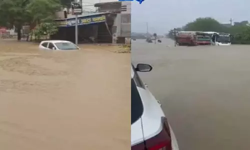 बिलासपुर में भारी बारिश का कहर, 5 ट्रेनें रद्द और 3 का बदला रूट बिलासपुर में भारी बारिश का कहर, 5 ट्रेनें रद्द और 3 का बदला रूट