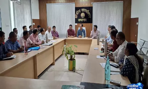 जनहित और विकासोन्मुखी कार्यों को सर्वोच्च प्राथमिकता दें: MK Ujjaniya जनहित और विकासोन्मुखी कार्यों को सर्वोच्च प्राथमिकता दें: MK Ujjaniya
