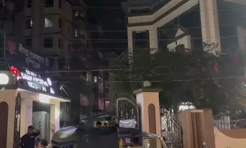 डंपर की टक्कर से साइकिल सवार 21 वर्षीय युवती की मौत, चालक हिरासत में