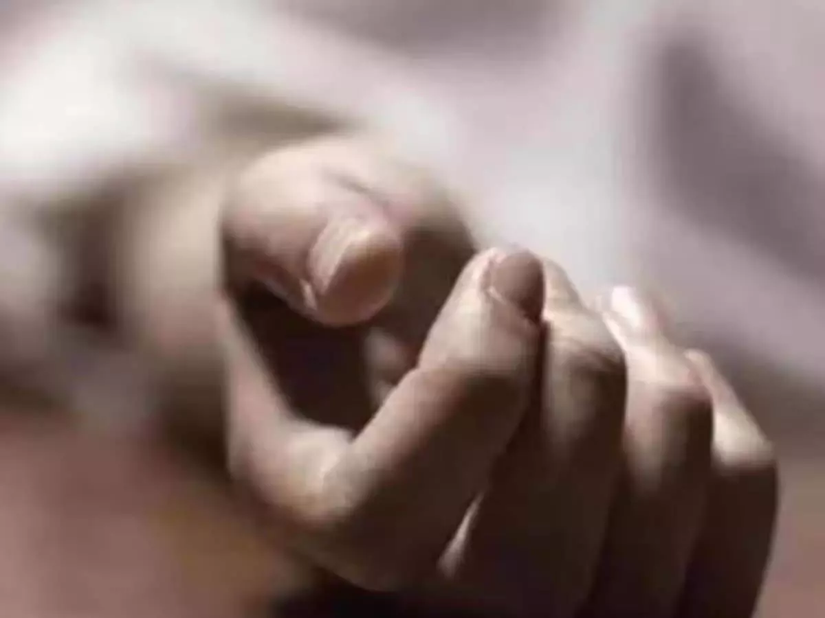 सुसाइड से पुलिस ट्रेनिंग सेंटर में हड़कंप, अटेंडेंट ने खाया जहर सुसाइड से पुलिस ट्रेनिंग सेंटर में हड़कंप, अटेंडेंट ने खाया जहर