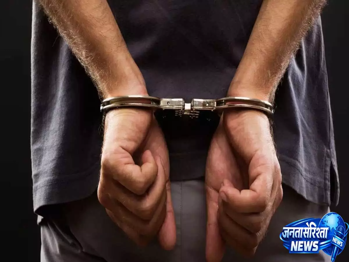 आतंकी मॉड्यूल पर बड़ा प्रहार, गुजरात ATS ने पाटन से 5 संदिग्धों को किया गिरफ्तार आतंकी मॉड्यूल पर बड़ा प्रहार, गुजरात ATS ने पाटन से 5 संदिग्धों को किया गिरफ्तार