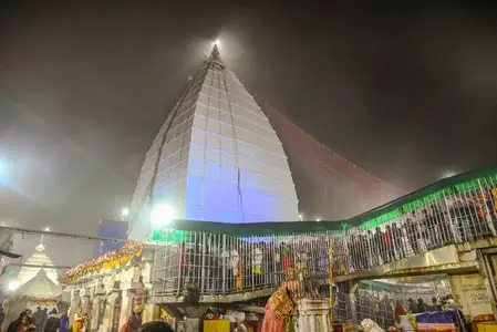 देवघर में विश्वप्रसिद्ध श्रावणी मेला 30 जुलाई से, सुरक्षा के लिए बना एआई कंट्रोल रूम, 14 हजार जवानों की होगी तैनाती देवघर में विश्वप्रसिद्ध श्रावणी मेला 30 जुलाई से, सुरक्षा के लिए बना एआई कंट्रोल रूम, 14 हजार जवानों की होगी तैनाती