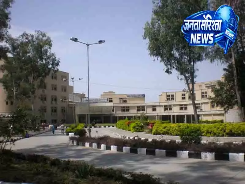 Palampur स्टेंट खरीद मामले में उठे कई सवाल Palampur स्टेंट खरीद मामले में उठे कई सवाल