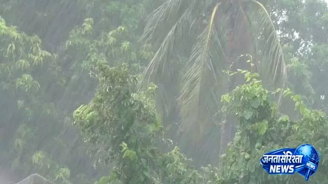 Odisha में कम दबाव से भारी बारिश: 6 जिलों में अलर्ट जारी Odisha में कम दबाव से भारी बारिश: 6 जिलों में अलर्ट जारी