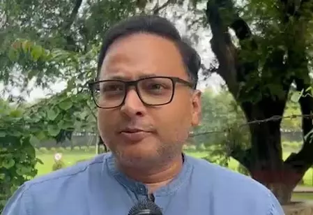 वंदे मातरम बिल पर बोले आशुतोष वर्मा, संविधान सभा के नियमों और पुराने प्रावधानों पर हो विस्तृत चर्चा वंदे मातरम बिल पर बोले आशुतोष वर्मा, संविधान सभा के नियमों और पुराने प्रावधानों पर हो विस्तृत चर्चा