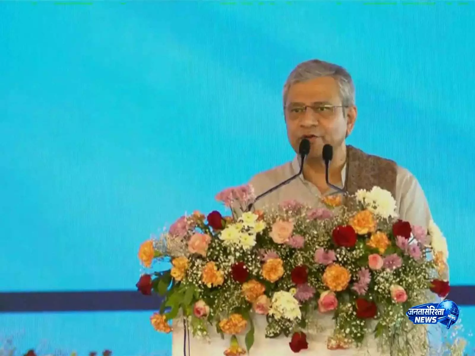 ऐतिहासिक हाइड्रोजन ट्रेन लॉन्च: अश्विनी वैष्णव ने PM मोदी के नेतृत्व को दिया श्रेय ऐतिहासिक हाइड्रोजन ट्रेन लॉन्च: अश्विनी वैष्णव ने PM मोदी के नेतृत्व को दिया श्रेय