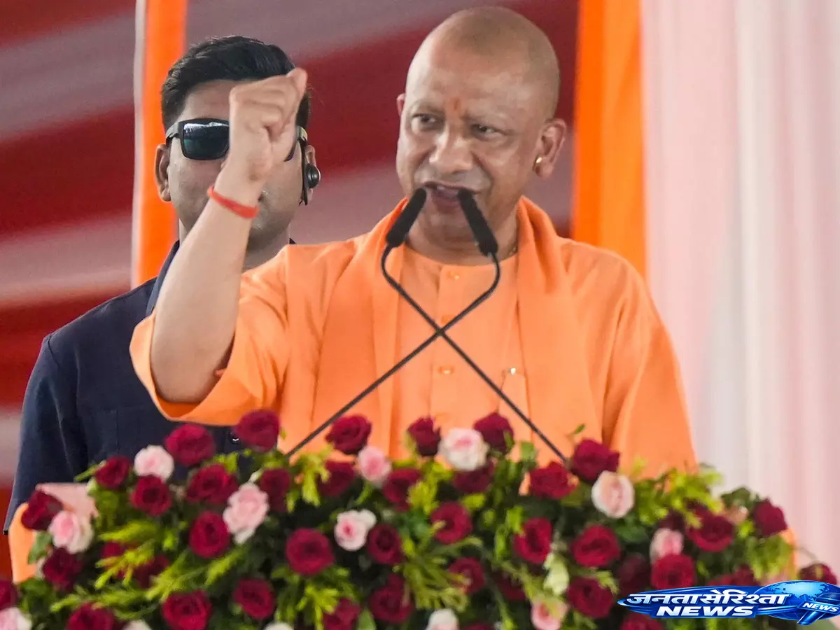 Shamli में गरजे सीएम योगी, सैफई सिंडिकेट को लेकर साधा निशाना Shamli में गरजे सीएम योगी, सैफई सिंडिकेट को लेकर साधा निशाना