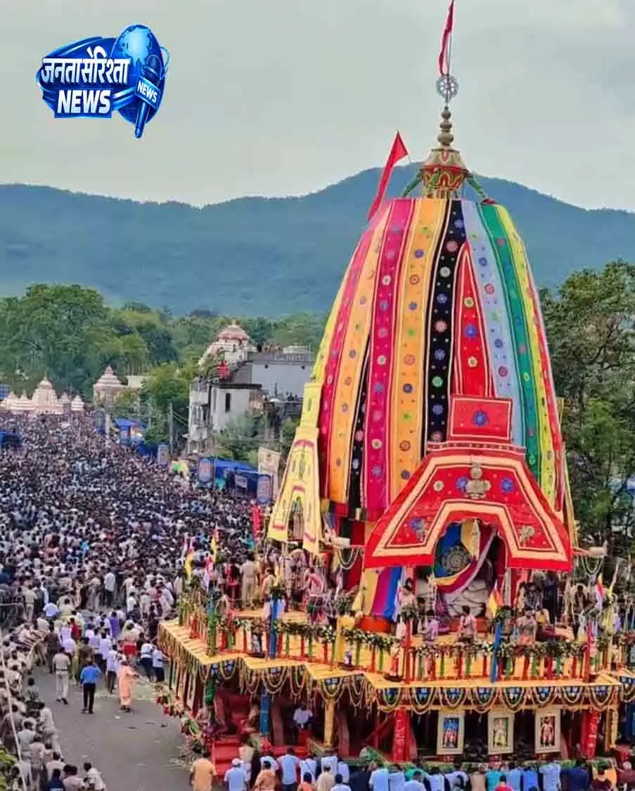 तांत्रिक पूजा को दर्शाता भव्य रथ तांत्रिक पूजा को दर्शाता भव्य रथ