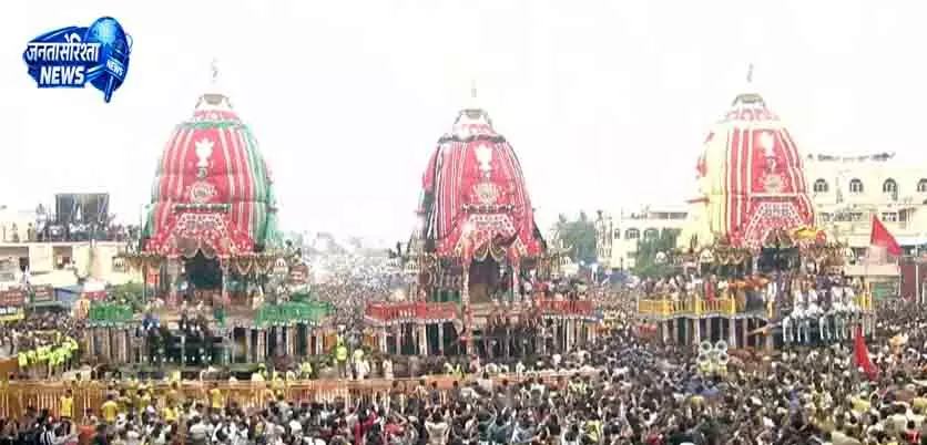 Puri जगन्नाथ रथ यात्रा में भक्तों की उमड़ी भीड़ Puri जगन्नाथ रथ यात्रा में भक्तों की उमड़ी भीड़