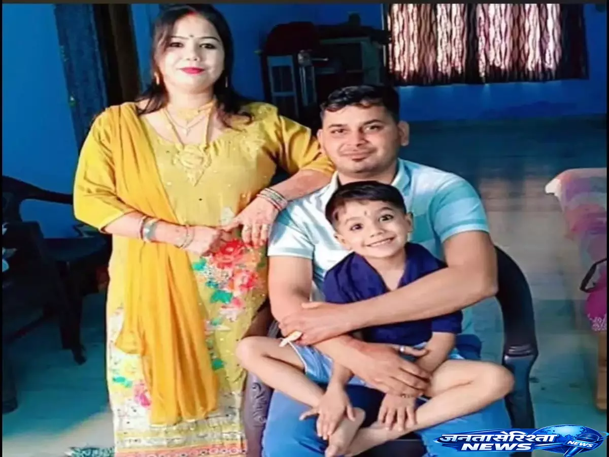 Hastinapur: में सनसनीखेज घटना, बिस्तर में मिला सांप और चली गई जान Hastinapur: में सनसनीखेज घटना, बिस्तर में मिला सांप और चली गई जान