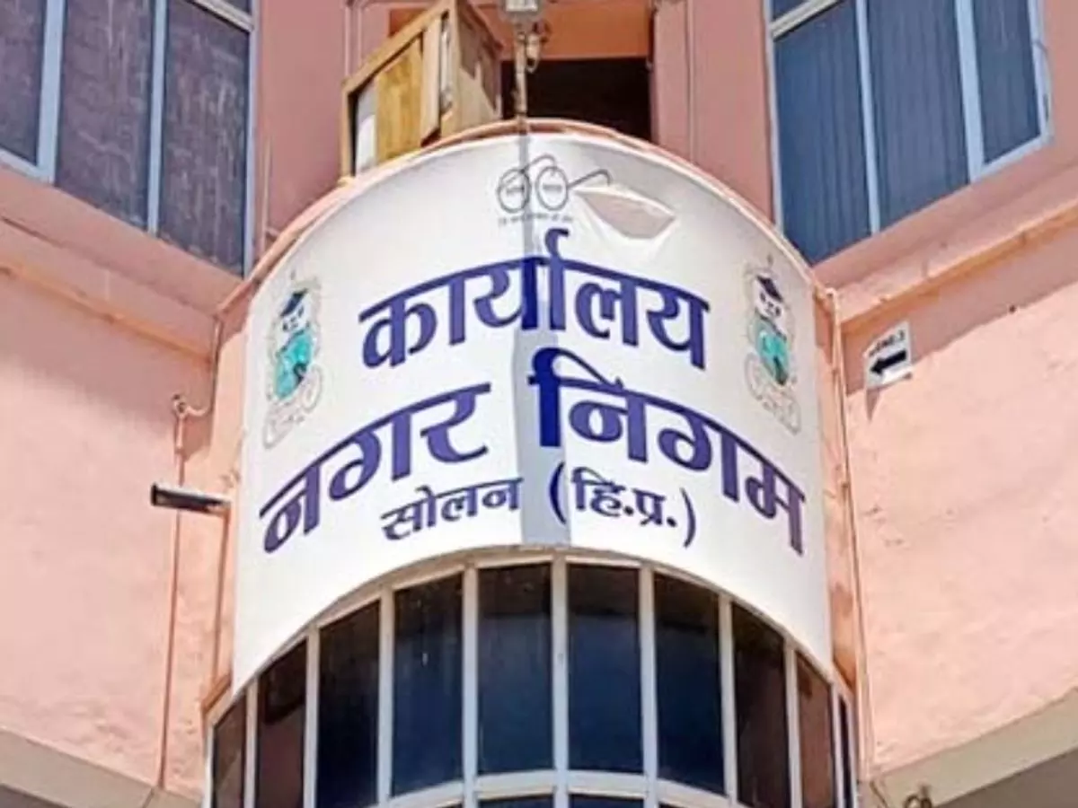Solan: महापौर और उपमहापौर ने संभाली नगर निगम सोलन की कमान
