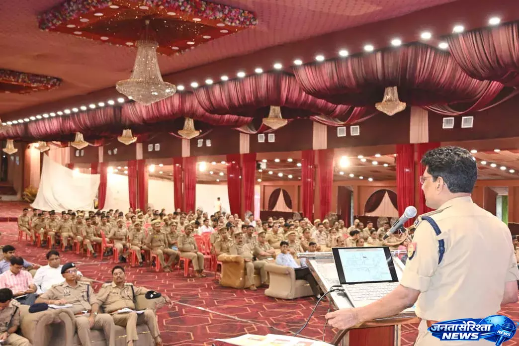 Bulandshahr में वीवीआईपी कार्यक्रम की तैयारी तेज, सुरक्षा चाक-चौबंद Bulandshahr में वीवीआईपी कार्यक्रम की तैयारी तेज, सुरक्षा चाक-चौबंद