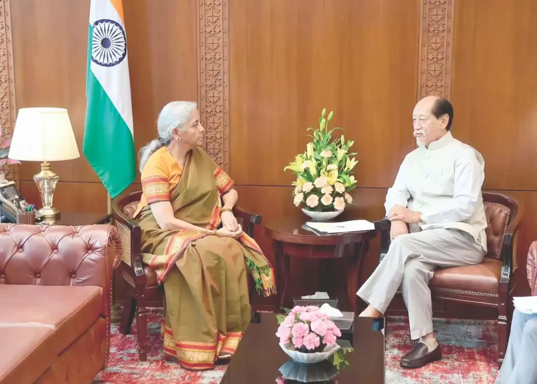 मुख्यमंत्री रियो ने विकास निधि के लिए केंद्र से मदद मांगी मुख्यमंत्री रियो ने विकास निधि के लिए केंद्र से मदद मांगी