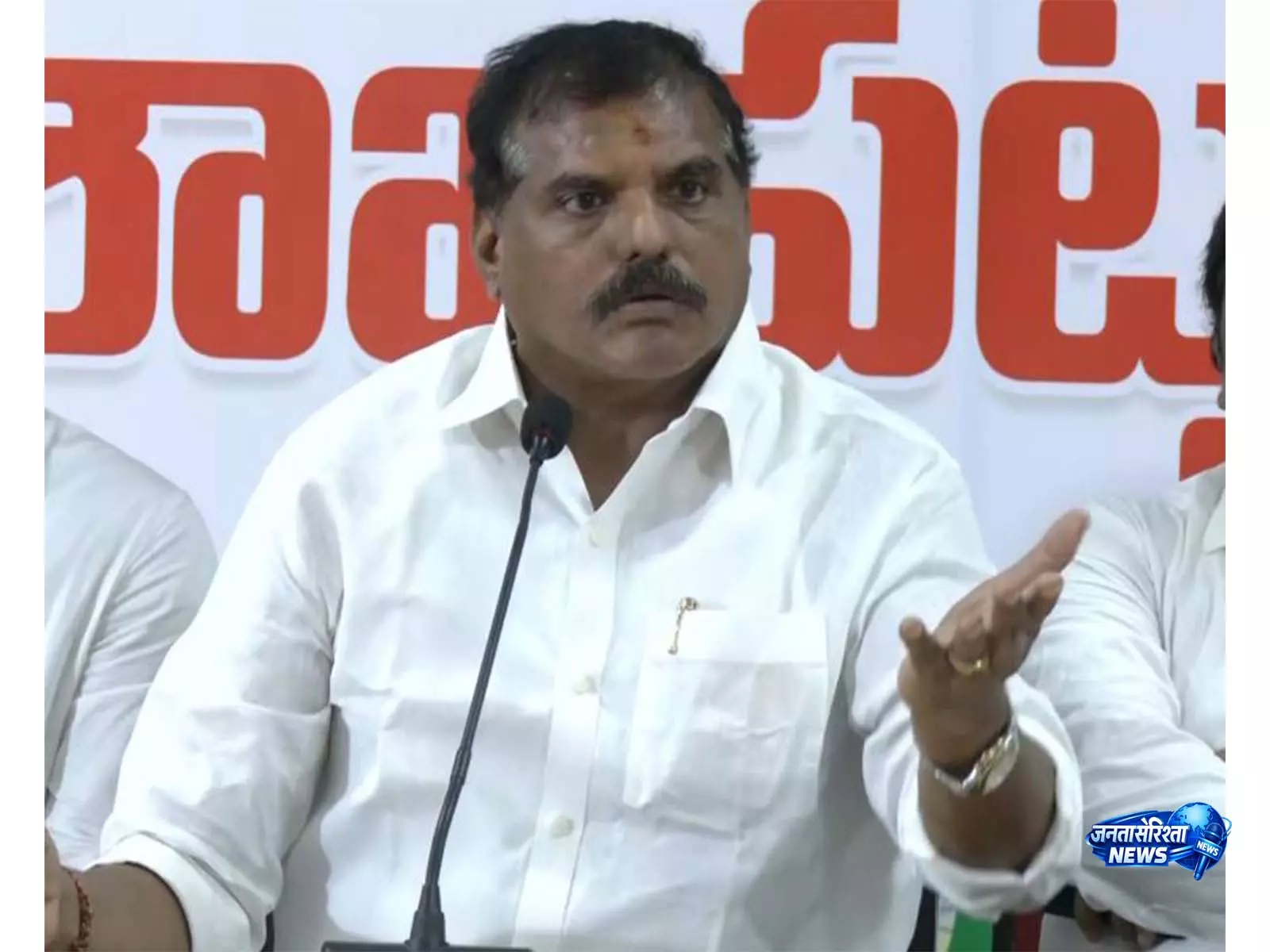 YSRCP ने तल्लिकी वंदनम योजना पर डेटा मांगा YSRCP ने तल्लिकी वंदनम योजना पर डेटा मांगा