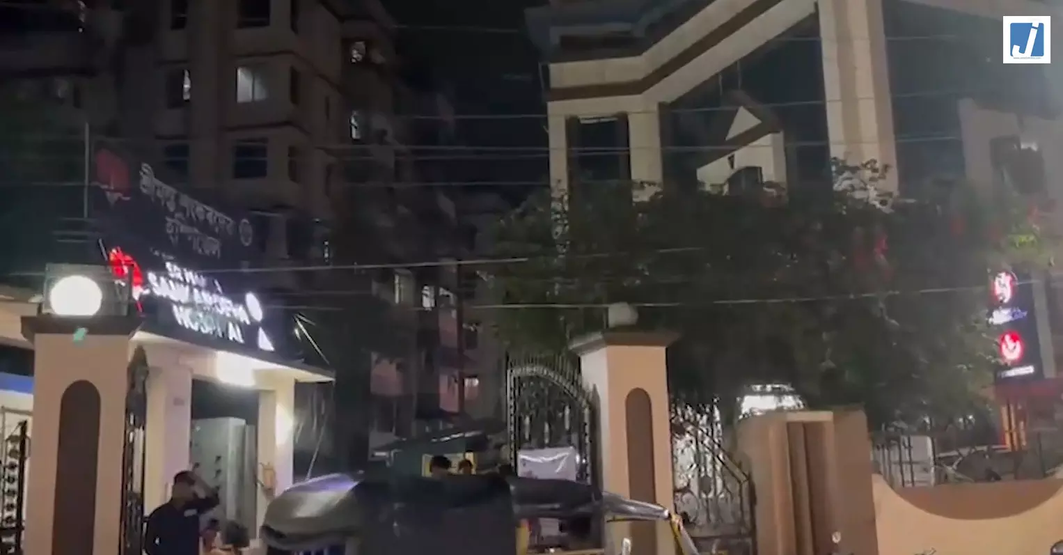 डंपर की टक्कर से साइकिल सवार 21 वर्षीय युवती की मौत, चालक हिरासत में डंपर की टक्कर से साइकिल सवार 21 वर्षीय युवती की मौत, चालक हिरासत में
