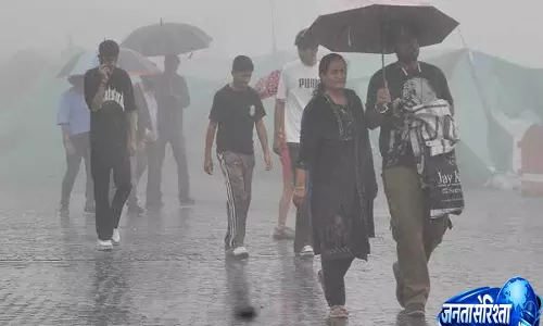 हिमाचल में मौसम का रेड अलर्ट, 6 दिनों तक भारी बारिश और भूस्खलन का खतरा