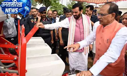 Haryana में खेत बचाओ अभियान बना चर्चा का विषय Haryana में खेत बचाओ अभियान बना चर्चा का विषय