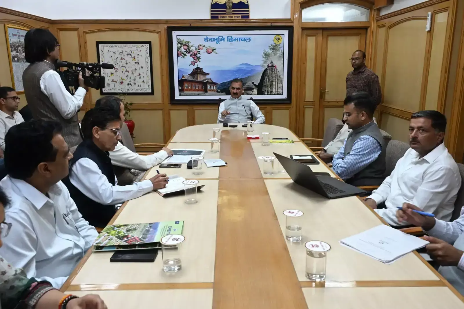 Shimla: सेब किसानों के बकाया भुगतान के लिए सरकार ने जारी किए 45 करोड़ रुपये