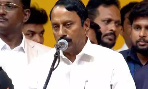 सार्वजनिक परियोजनाओं में अनियमितता बर्दाश्त नहीं करेंगे, अप्रैल से पहले होंगे निकाय चुनाव : सेंगोट्टैयन सार्वजनिक परियोजनाओं में अनियमितता बर्दाश्त नहीं करेंगे, अप्रैल से पहले होंगे निकाय चुनाव : सेंगोट्टैयन
