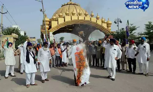 20 जिलों में Punjab के किसानों का प्रदर्शन 20 जिलों में Punjab के किसानों का प्रदर्शन