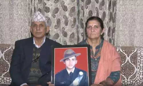 कठुआ रेलवे स्टेशन का बदला नाम, अब शहीद कैप्टन सुनील कुमार चौधरी रेलवे स्टेशन कठुआ के नाम से जाना जाएगा कठुआ रेलवे स्टेशन का बदला नाम, अब शहीद कैप्टन सुनील कुमार चौधरी रेलवे स्टेशन कठुआ के नाम से जाना जाएगा