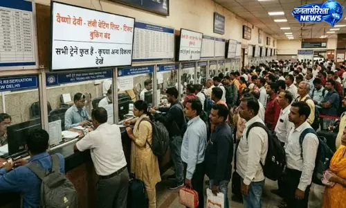 अमरनाथ और वैष्णो देवी यात्रा पर जाने वाले श्रद्धालुओं की बढ़ी परेशानी अमरनाथ और वैष्णो देवी यात्रा पर जाने वाले श्रद्धालुओं की बढ़ी परेशानी