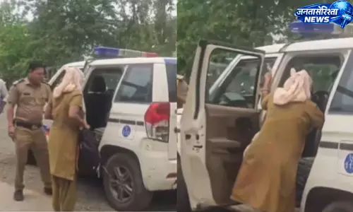 22 साल पुराने हत्या मामले में बड़ी कार्रवाई, वाशिम पुलिस ने फरार आरोपी महिला को किया गिरफ्तार 22 साल पुराने हत्या मामले में बड़ी कार्रवाई, वाशिम पुलिस ने फरार आरोपी महिला को किया गिरफ्तार
