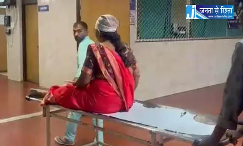 राजनांदगांव एक्सीडेंट में एक की मौत, 8 लोग घायल राजनांदगांव एक्सीडेंट में एक की मौत, 8 लोग घायल