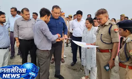 कांवड़ यात्रा को लेकर प्रशासन अलर्ट, लहरा गंगाघाट पर DM-एसपी ने किया निरीक्षण