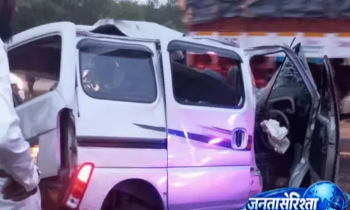 Tamil Nadu; में दर्दनाक हादसा, कार सवारों की मौत Tamil Nadu; में दर्दनाक हादसा, कार सवारों की मौत