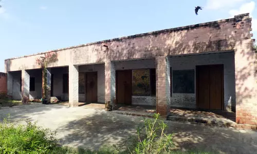Chandigarh: हरियाणा सरकार का बड़ा फैसला, जर्जर स्कूल इमारतें हटाई जाएंगी Chandigarh: हरियाणा सरकार का बड़ा फैसला, जर्जर स्कूल इमारतें हटाई जाएंगी