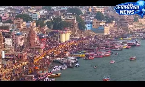 गंगा आरती स्थलcपर पहुंचा पानी, प्रशासन ने लिया फैसला गंगा आरती स्थलcपर पहुंचा पानी, प्रशासन ने लिया फैसला