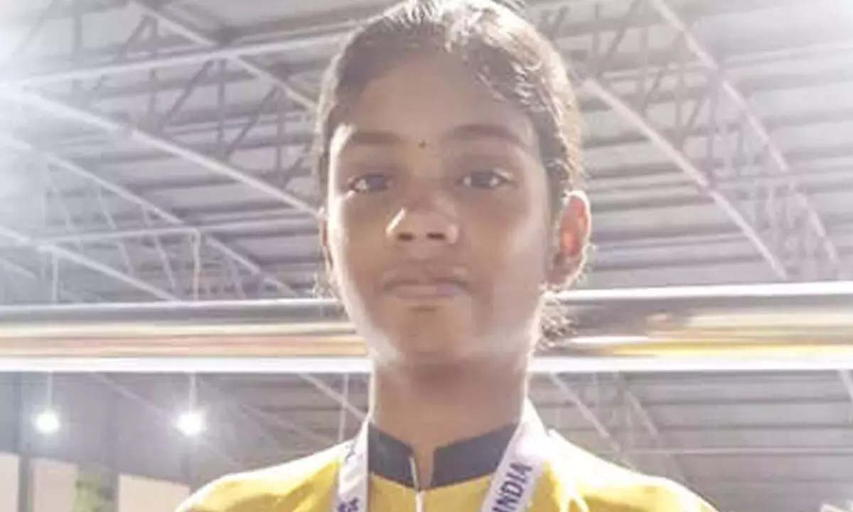 Andhra: तिरुपति की लड़की ने नेशनल स्केटिंग चैंपियनशिप में 3 मेडल जीते Andhra: तिरुपति की लड़की ने नेशनल स्केटिंग चैंपियनशिप में 3 मेडल जीते