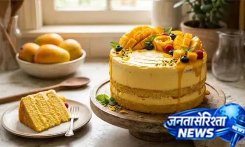 आसान तरीके से बनाएं मुलायम और टेस्टी मैंगो केक आसान तरीके से बनाएं मुलायम और टेस्टी मैंगो केक