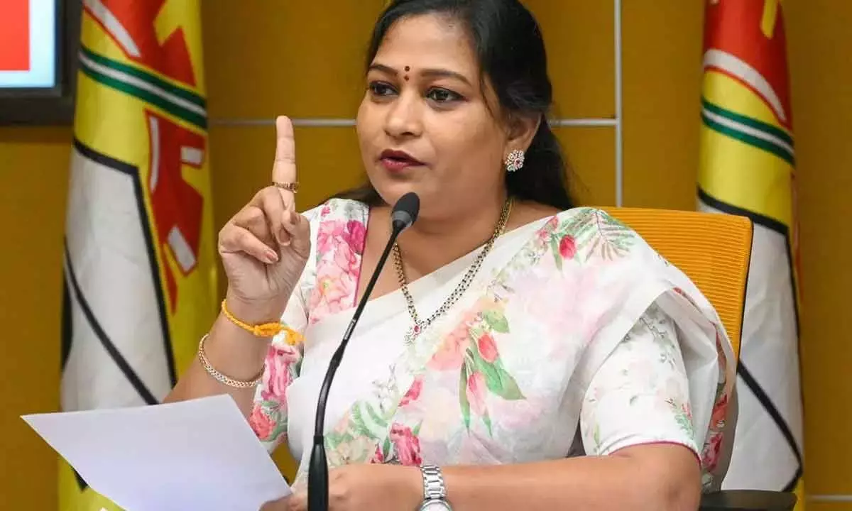 Andhra की गृह मंत्री अनीता ने गुंटूर में महिला पर हमले के मामले में सख़्त कार्रवाई के आदेश दिए Andhra की गृह मंत्री अनीता ने गुंटूर में महिला पर हमले के मामले में सख़्त कार्रवाई के आदेश दिए