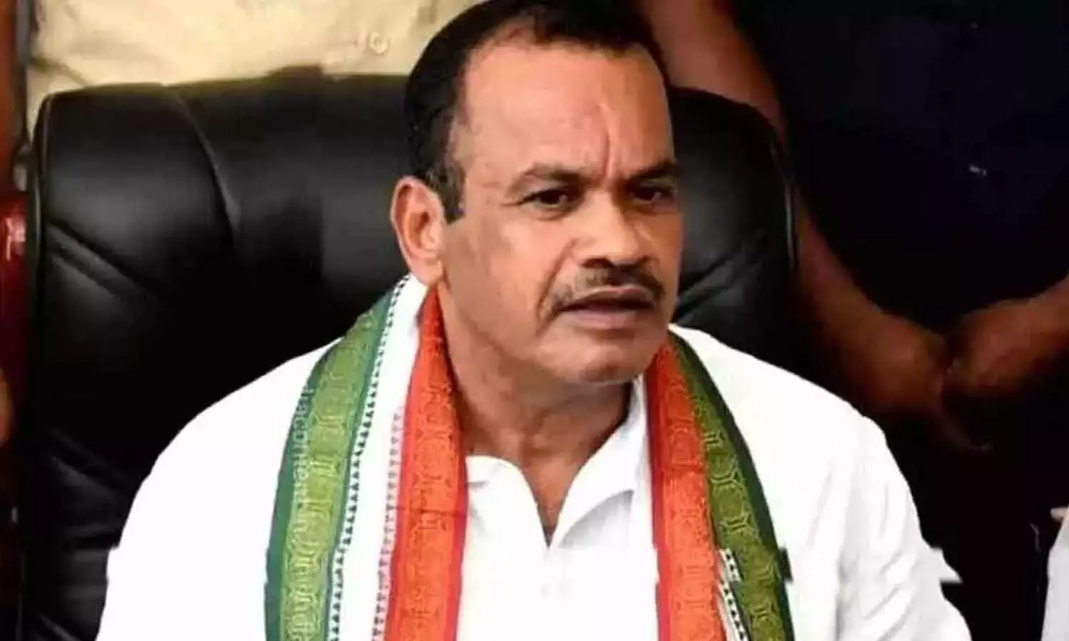 Telangana: कोमाटिरेड्डी ने सार्वजनिक जीवन से KCR की अनुपस्थिति पर सवाल उठाए Telangana: कोमाटिरेड्डी ने सार्वजनिक जीवन से KCR की अनुपस्थिति पर सवाल उठाए