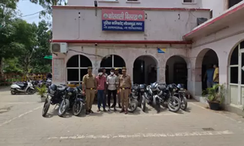 वाहन चोर गिरोह का पर्दाफाश, दो गिरफ्तार, चोरी की आठ बाइक बरामद वाहन चोर गिरोह का पर्दाफाश, दो गिरफ्तार, चोरी की आठ बाइक बरामद